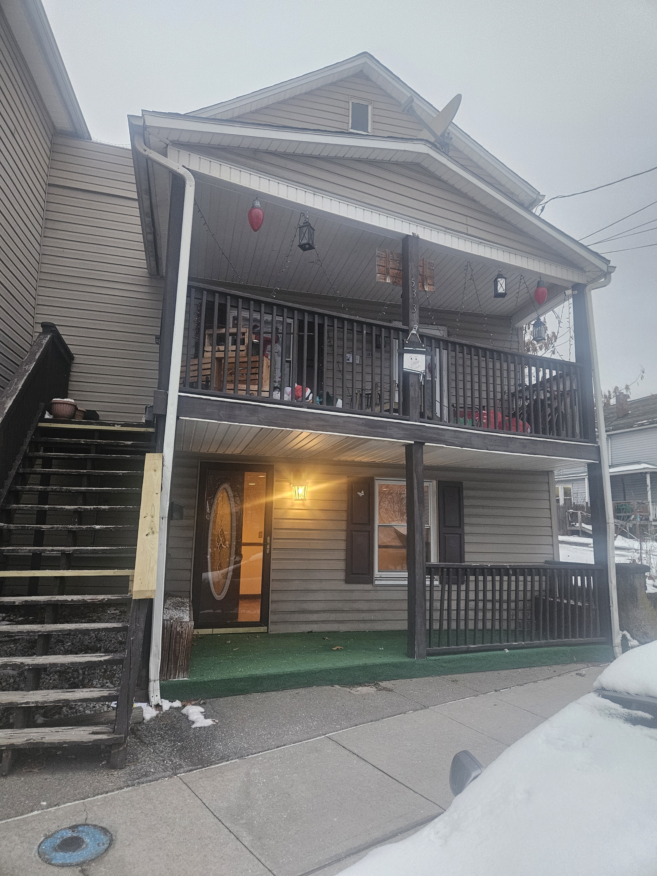 533 West Shawnee Avenue 2nd FL - 2